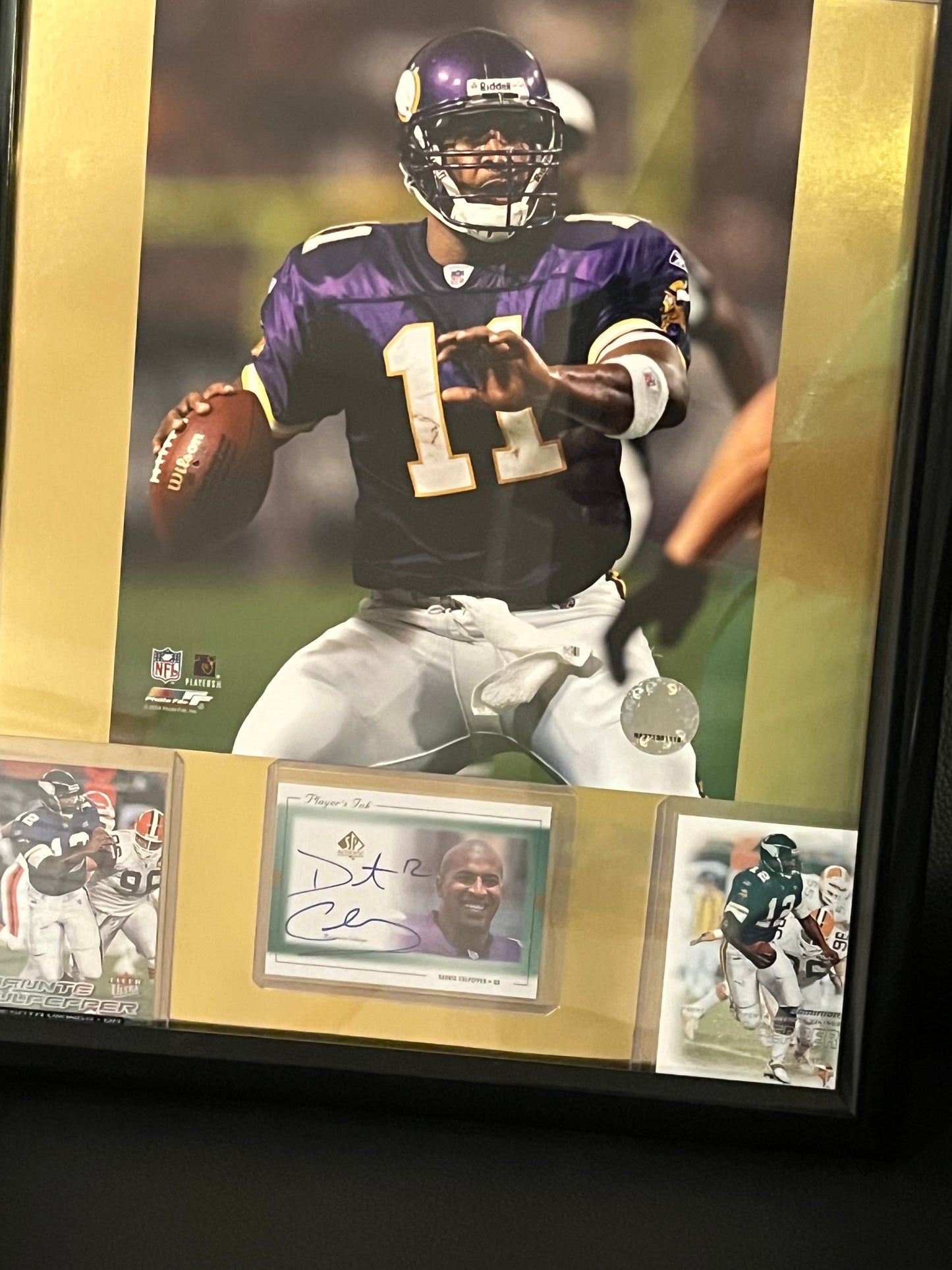 Autographed Daunte Culpepper Framed Sports Portrait with Trading Cards